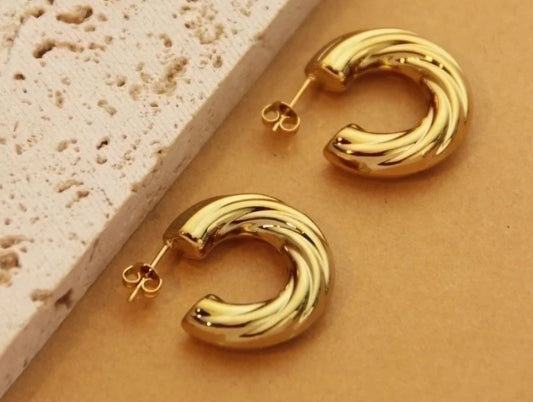 Retro Minimalist C Shape Earrings
